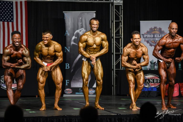 Bodybuilding verse powerlifting competition prep, a comparison